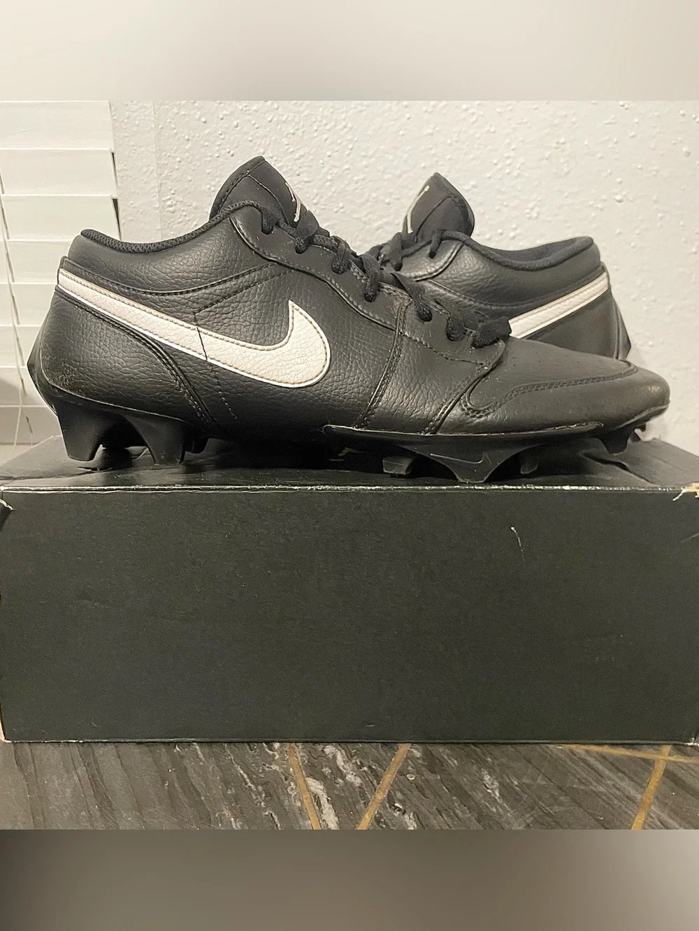 Air Jordan Retro 1 Low Black/White Cleats Size 10.5